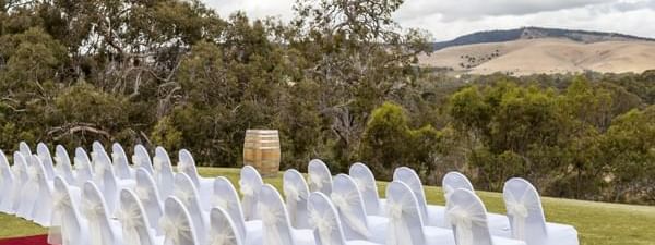 Table setting in an outside ceremony at Novotel Barossa Valley