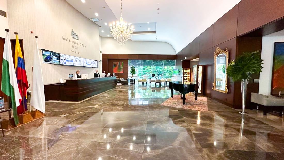 Hotel San Fernando Plaza — Lobby