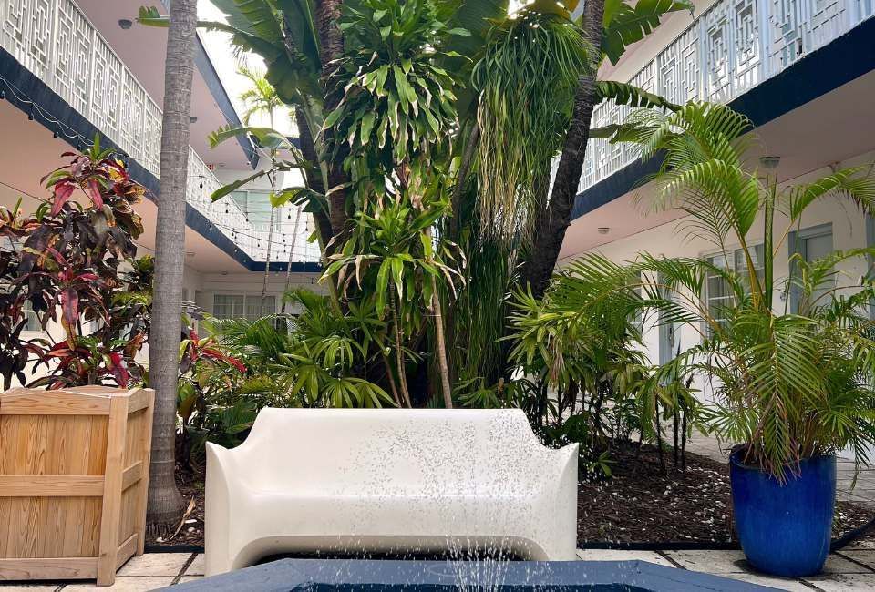 Aqua Hotel — photo 21 of 57