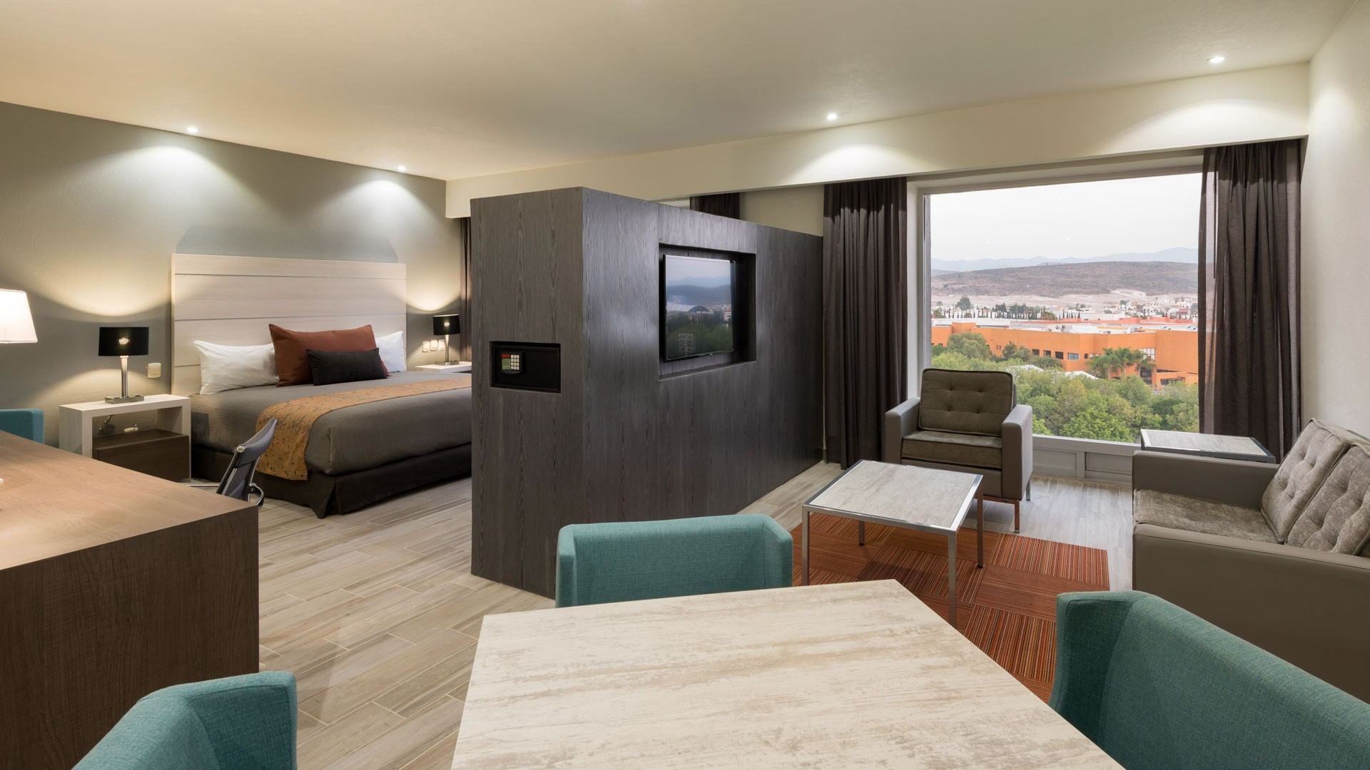 Muy buen servicio en general.
 by  