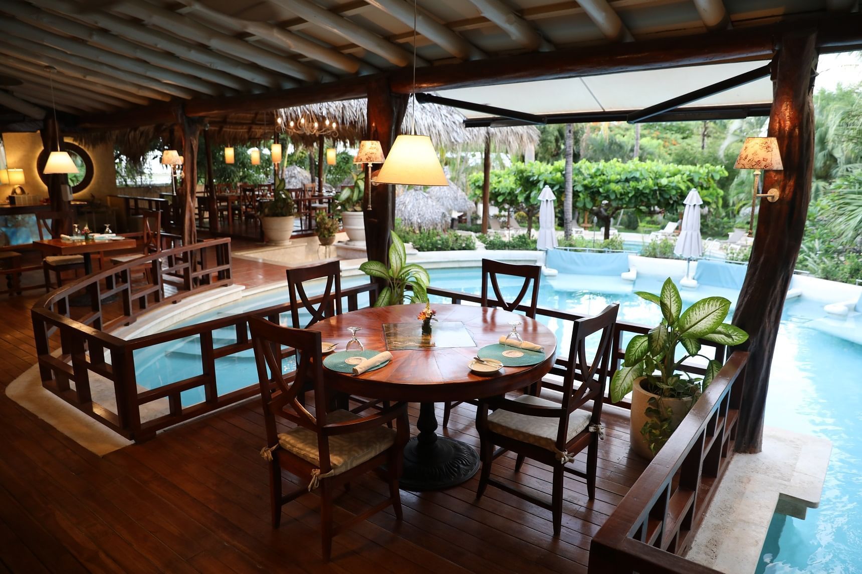 Best Restaurants in Tamarindo | Jardín del Edén Boutique Hotel