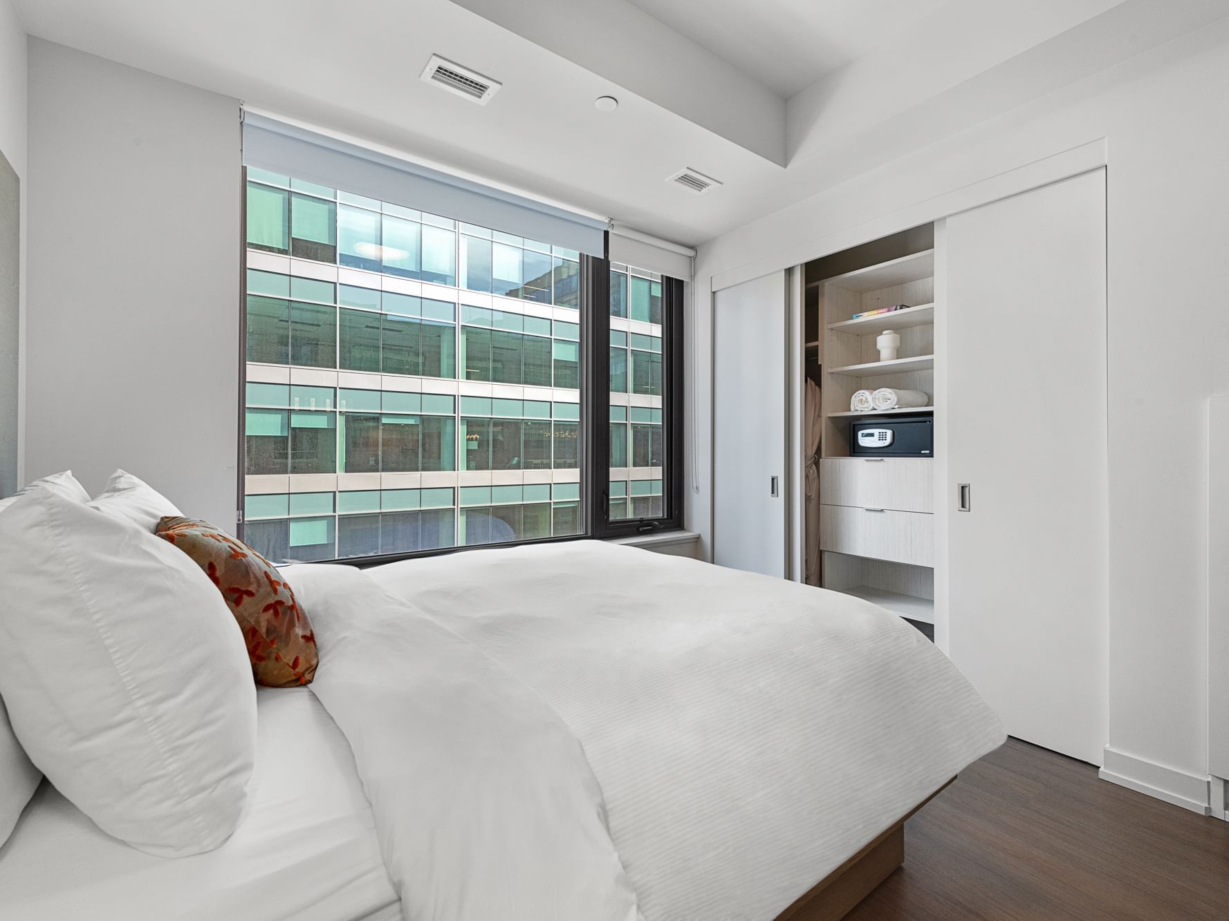 Junior OneBedroom reStays