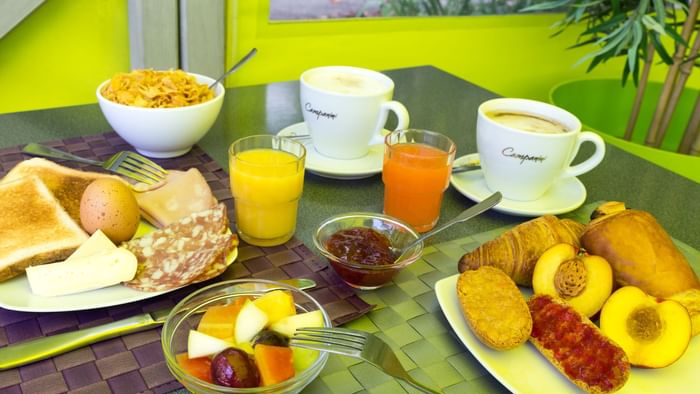 A prepared table in Le Clos des Tanneurs at The Original Hotels