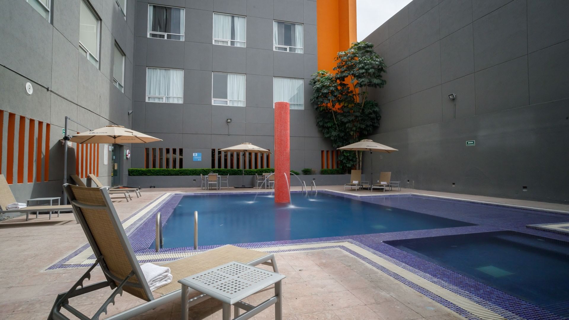 Excelente atenci&oacute;n
 by  