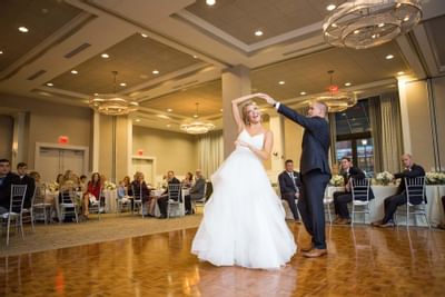 Wedded Couple Dance at The Venue at Portwalk