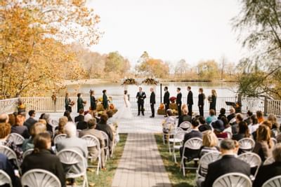 Outdoor wedding at Gettysburg.