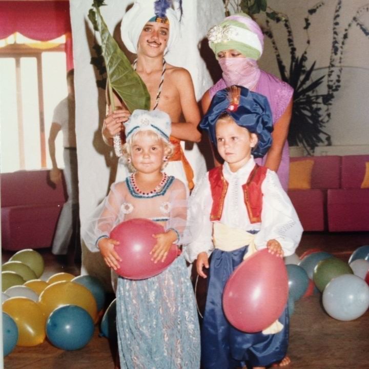 Kids holding balloons in an event at Marbella Club in 1977