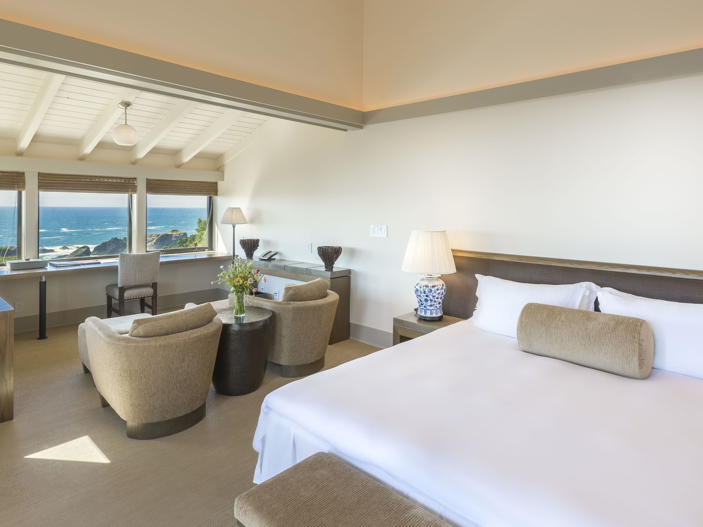 Bedroom of Heritage Suite with kingbed at Heritage House Resort