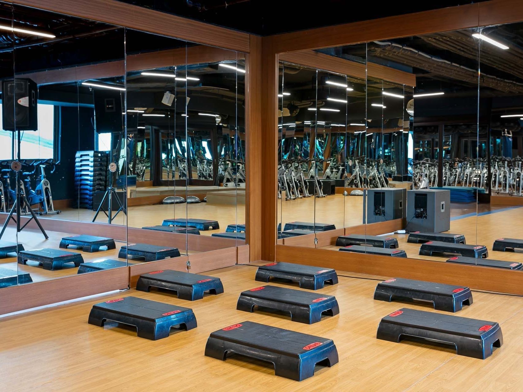 Titanic Business Kartal’daki BeFine Fitness’ta, modern ekipmanlarla donatılmış spor alanı seni bekliyor.