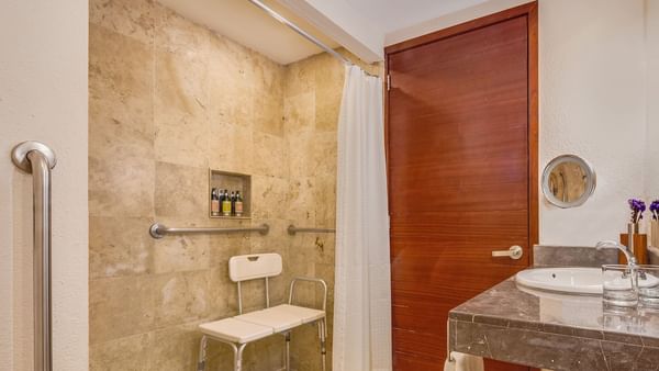 Bathroom of Accessible Double Room at Grand Fiesta Americana