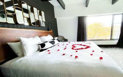 Rose petal turndown at Hotel Earl