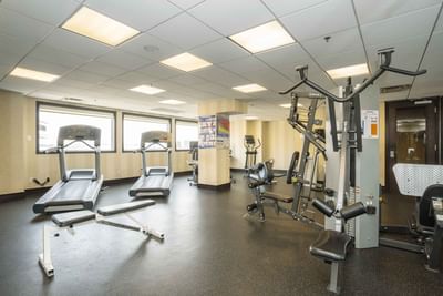 airport hotel toronto gym