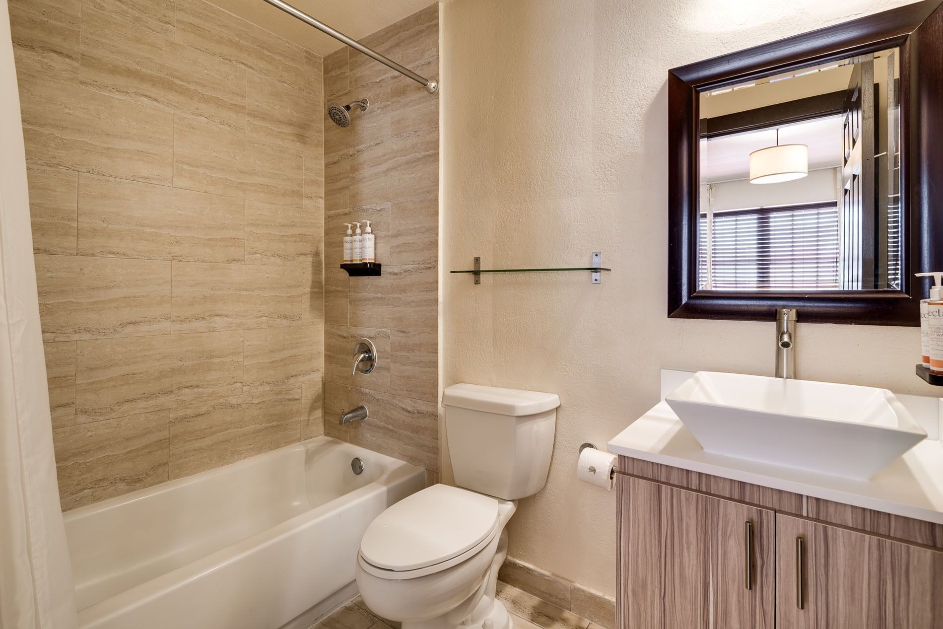 Tradewinds Apartment Hotel — photo 54 of 60