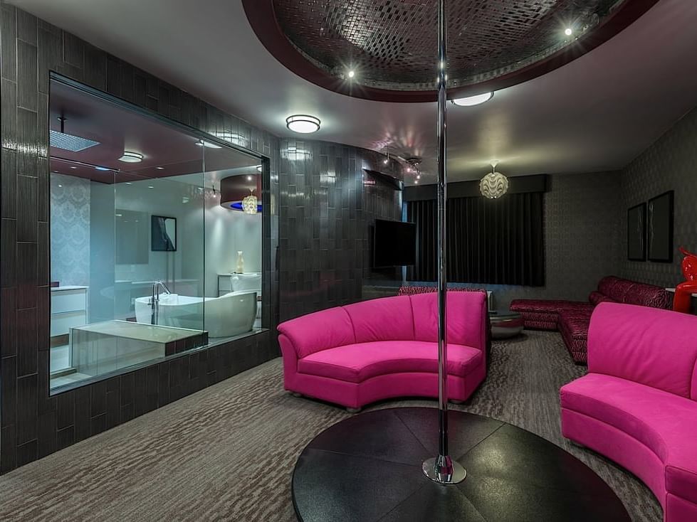 TABOO THEMED SUITE | Hotel Clique Calgary Airport Accommodation