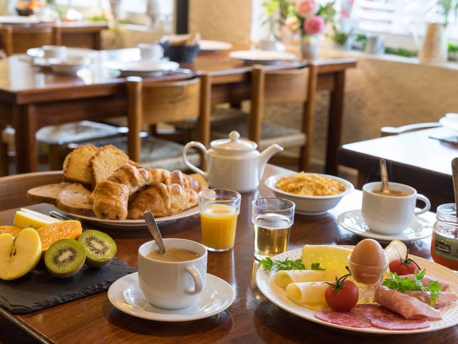 A warm breakfast served at Hotel Cartier