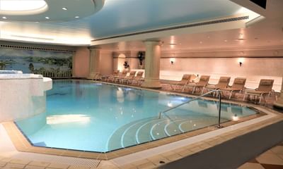 swimming pool at eresin hotels topkapi