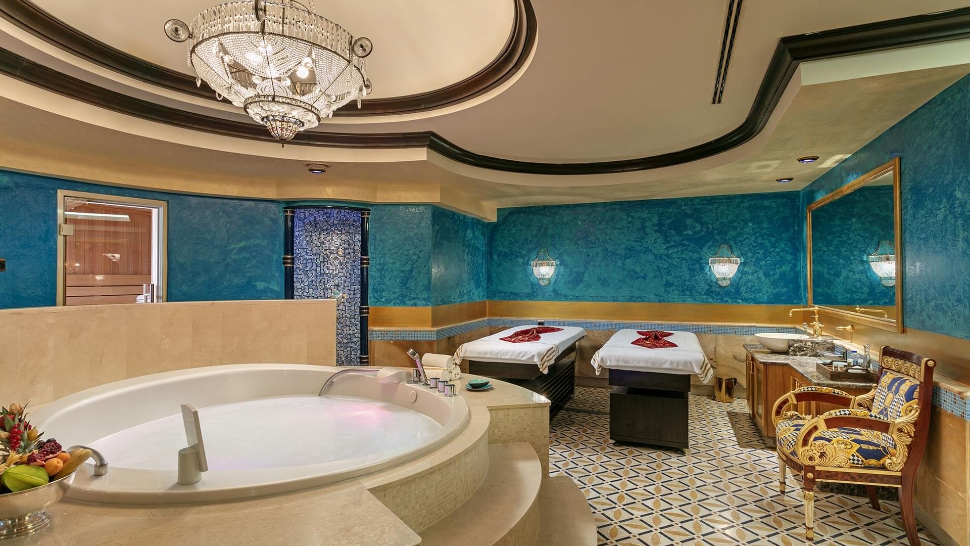 Bathtub and massage beds in Amon Spa at Titanic Mardan Palace