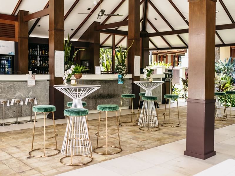 Lagoon Bar at Pullman Palm Cove Sea Temple Resort & Spa