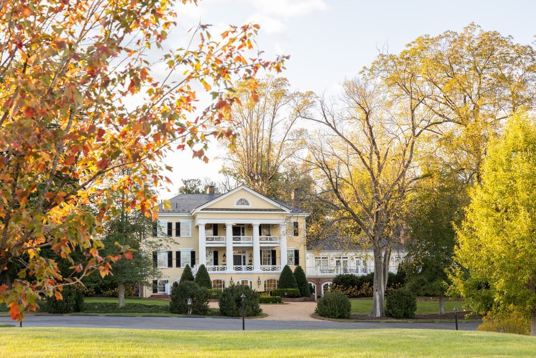 Exterior view of the Inn at Willow Grove