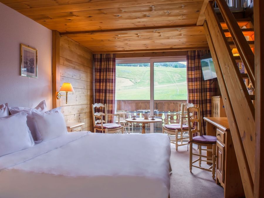 Interior of the Comfort Room at Chalet-Hotel La Marmotte