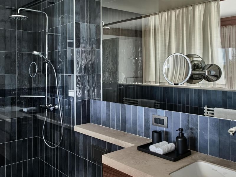 Falkensteiner Luxury Villas - Bathroom