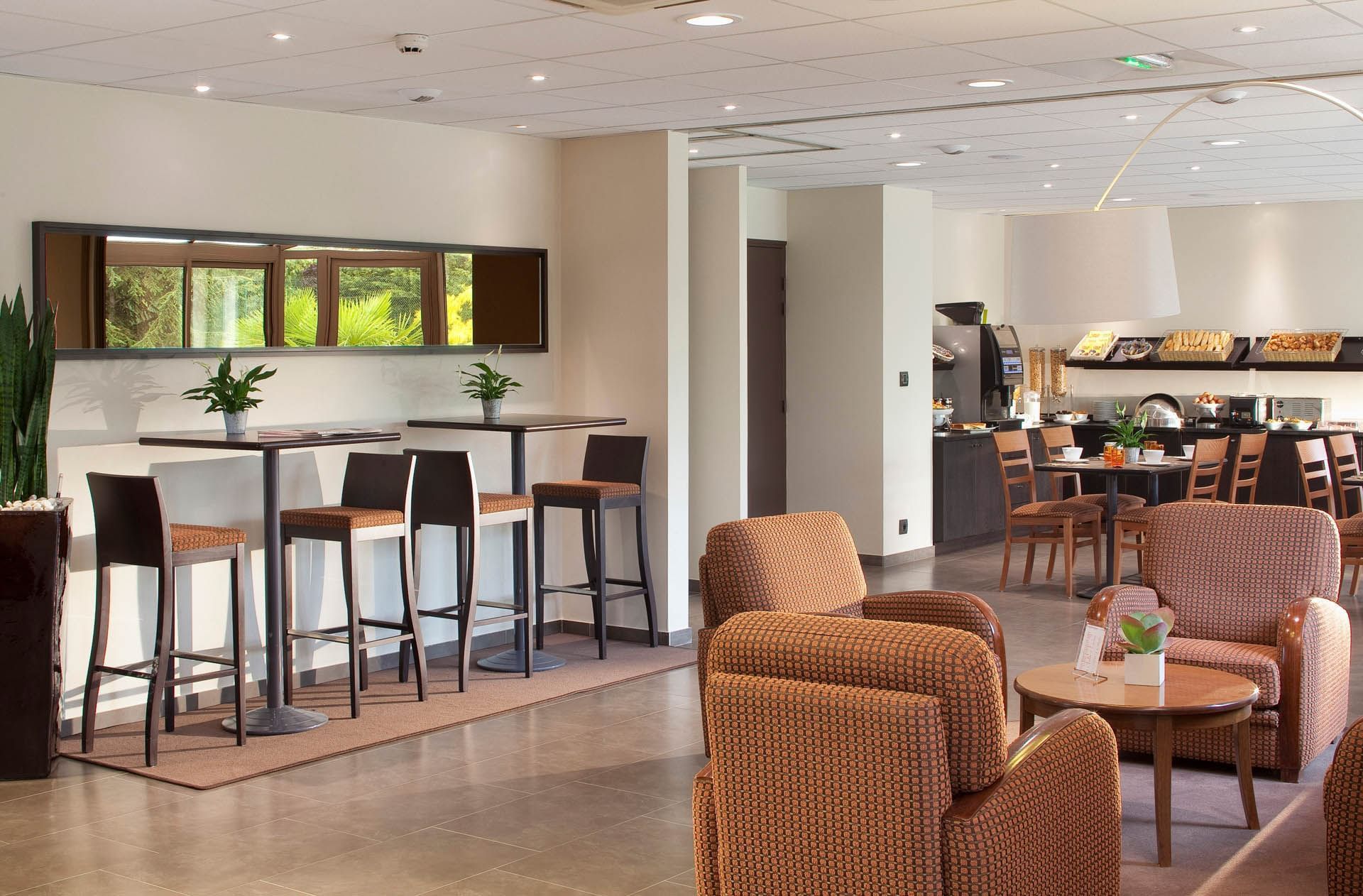 Salon du hall à Escale Oceania Nantes Aéroport