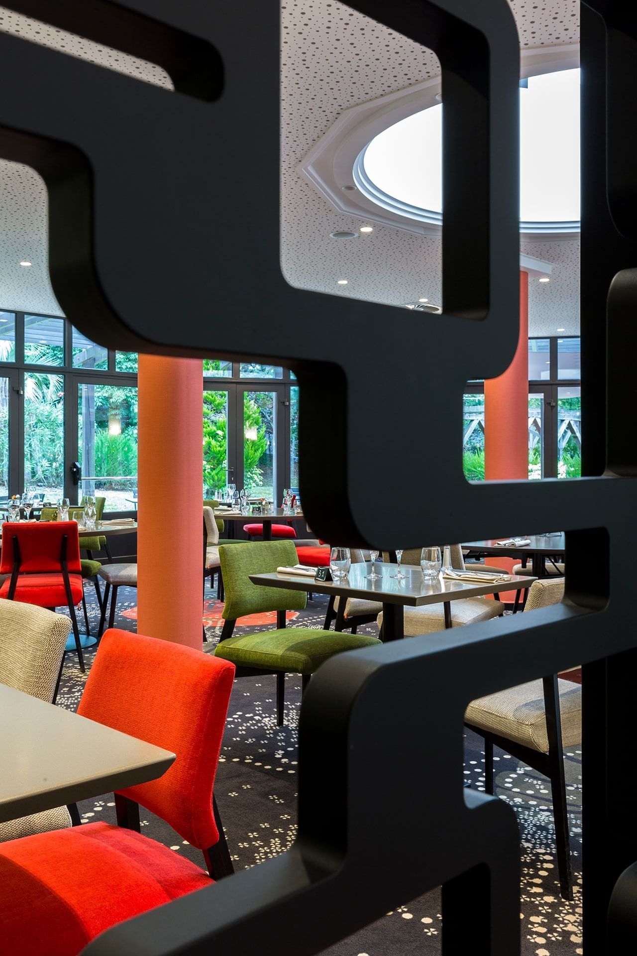 Dining area in the Restaurant at Oceania Nantes Aéroport
