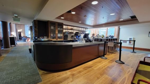lobby bar