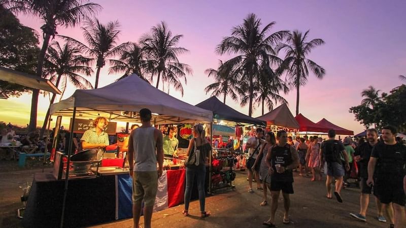 Mindil beach sunset markets near the Darwin Airport Hotels