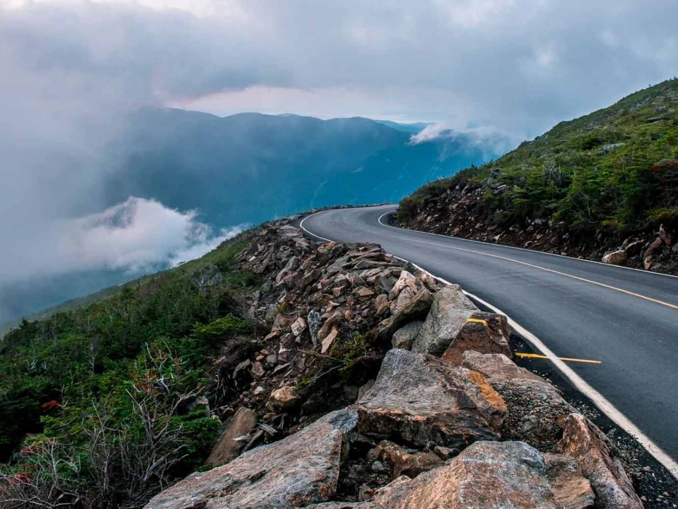 Picturesque mountain landscapes lining the scenic drive on the Mt. Washington Auto Road