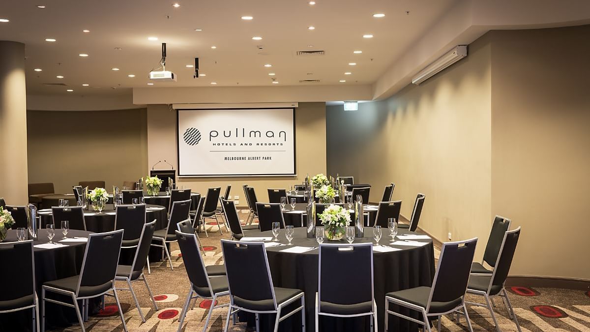 Elegant meetings at Pullman albert park