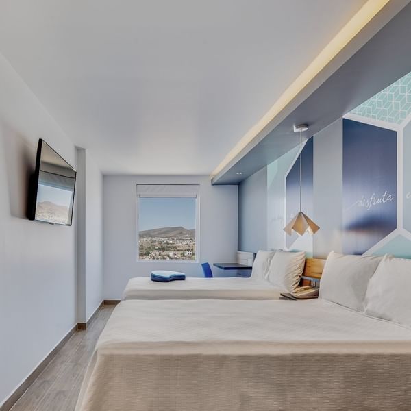 Estandar Twin Room with Open Windows at One Hotels