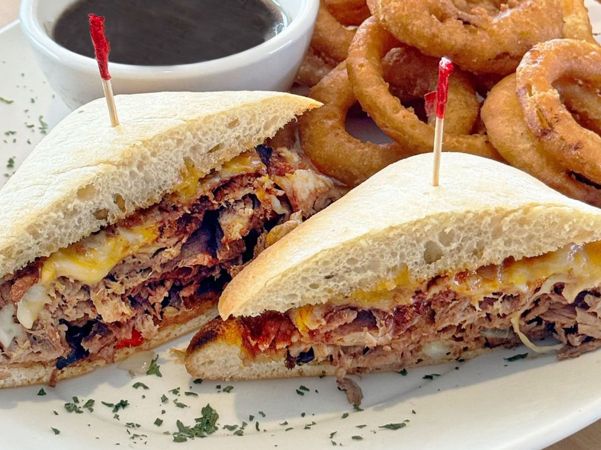 Sandwich and onion rings