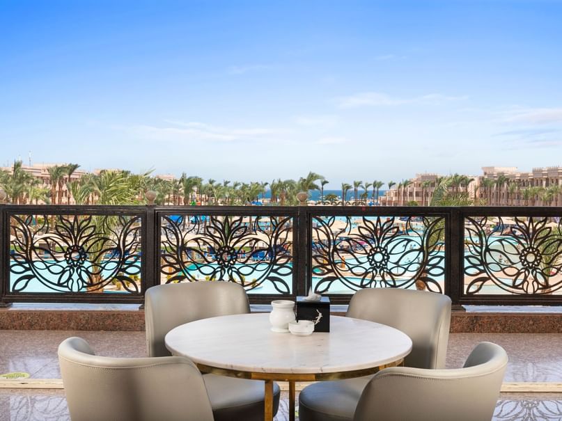 Terrace bar at Pickalbatros Palace Resort in Hurghada
