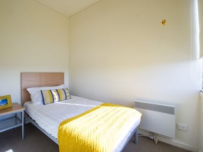 UniLodge @ 550 Lygon_1 Bedroom Apartment - Bedroom