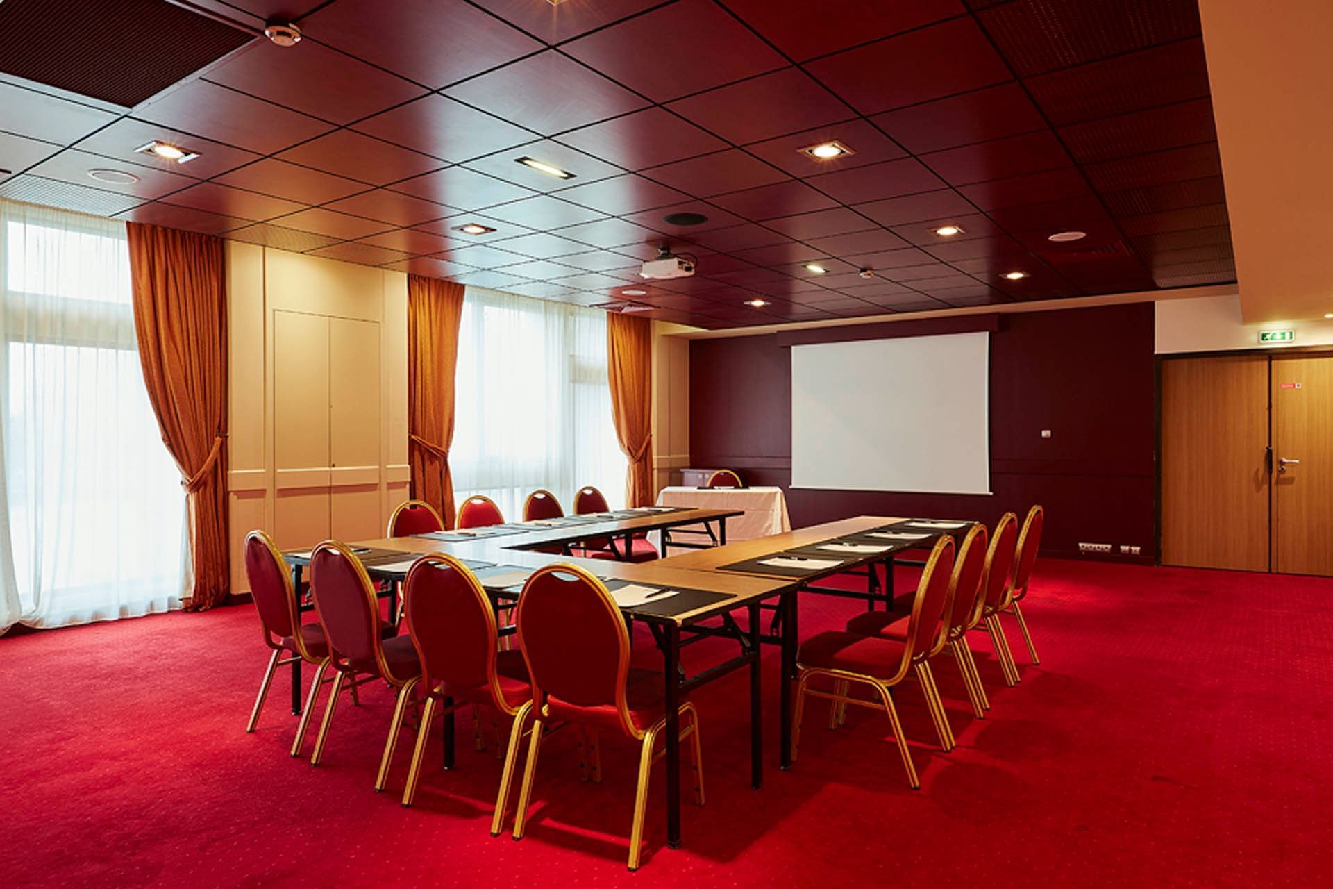 Seminar at Hotel du Pasino in Le Havre, France