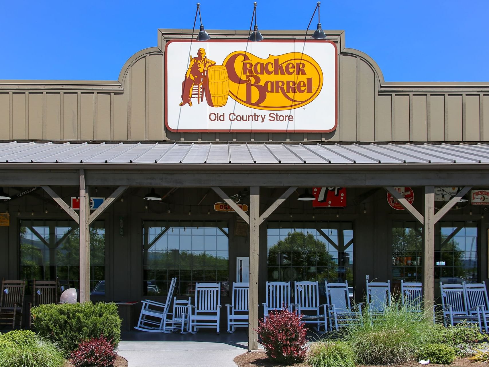 Cracker Barrel Old Country Store in Pigeon Forge, TN