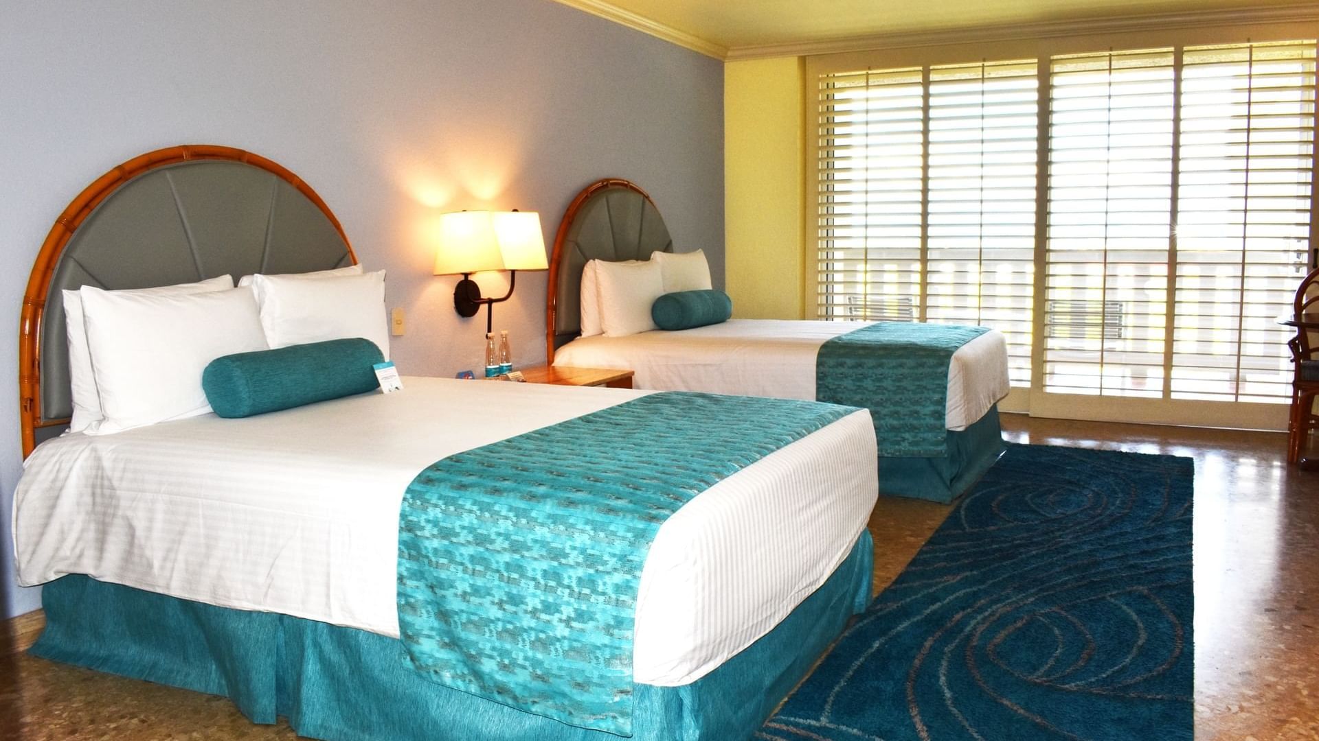 2 double beds of Piramide Golf View Double at Mundo Imperial