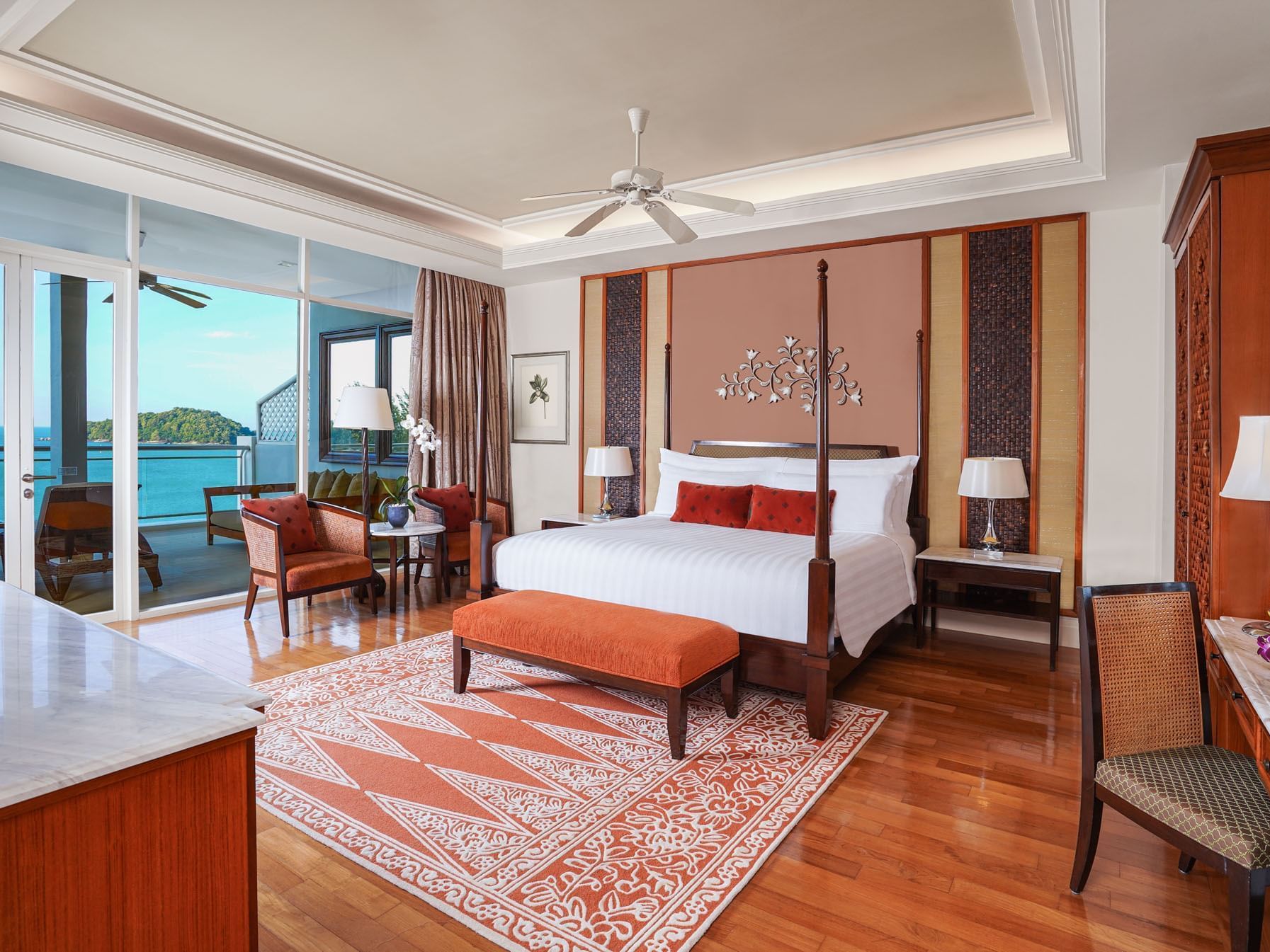 The king bed in Grand Viceroy Sea View at Danna Langkawi Hotel