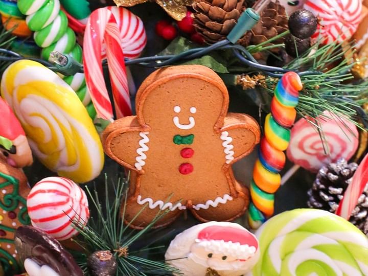 Gingerbread Decorating