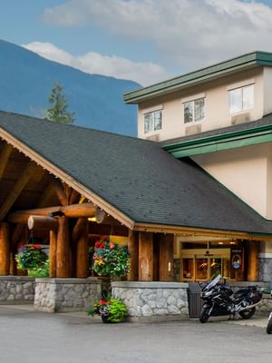 Coast Hillcrest Hotel Exterior