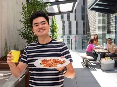 UniLodge-Melbourne-Central-BBQ