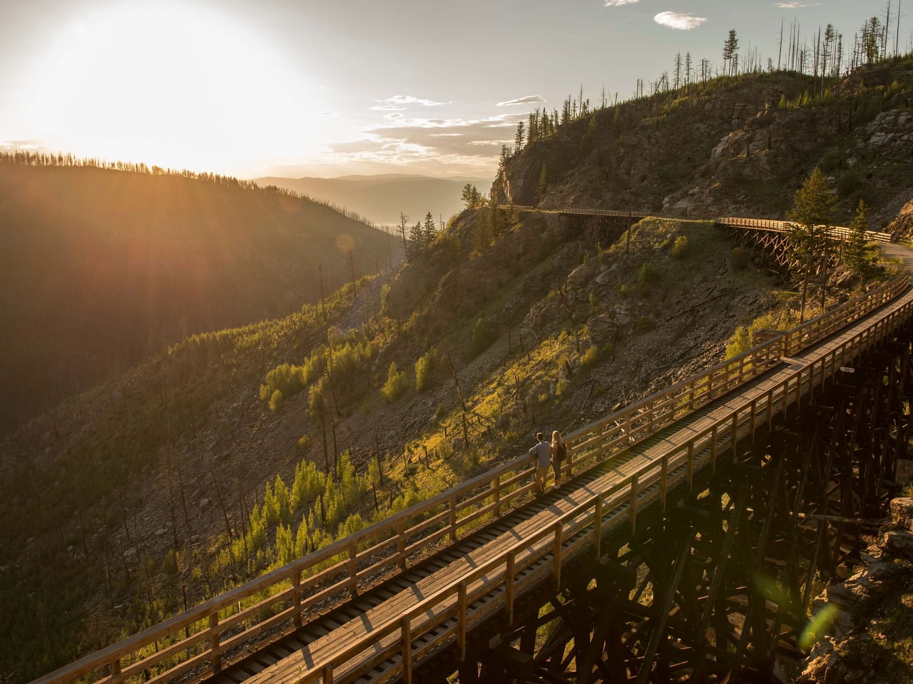 Kettle Valley Railway & mountain ranges near Hotel Eldorado