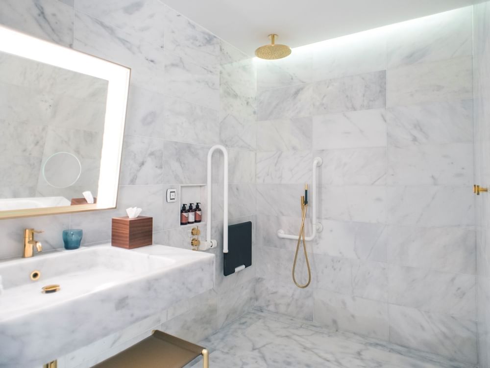 adapted-bathroom