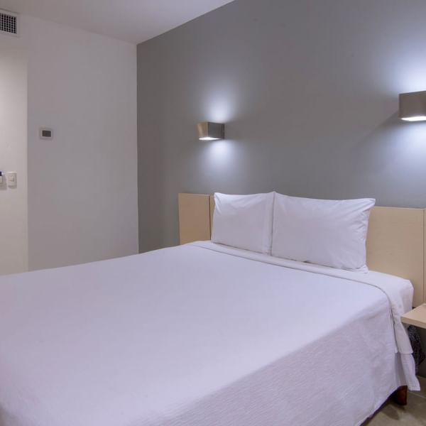 Cama King en Habitación Superior en Fiesta Americana Travelty