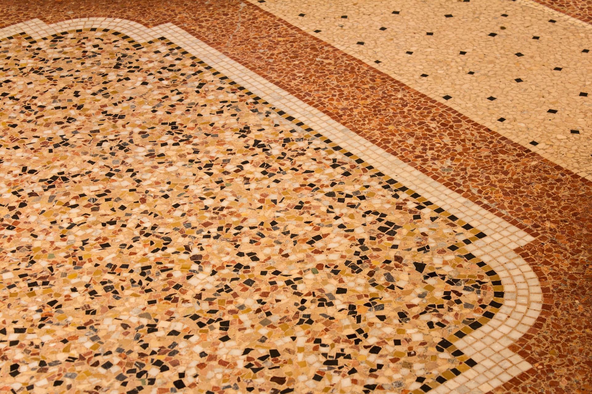 Gros plan sur un tapis de sol à l'Oceania Le Métropole Montpellier