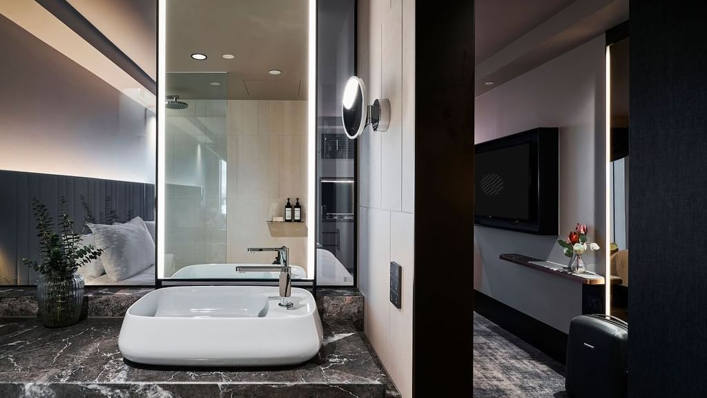 Superior Room Pullman Melbourne on the park| Melbourne Accommodation