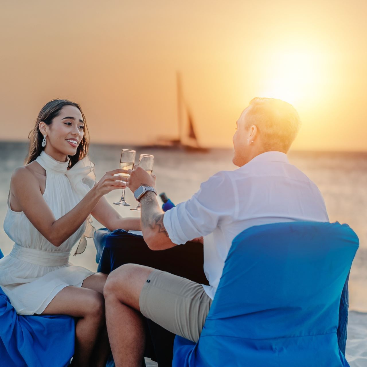 Romantic dinner on Eagle Beach during sunset