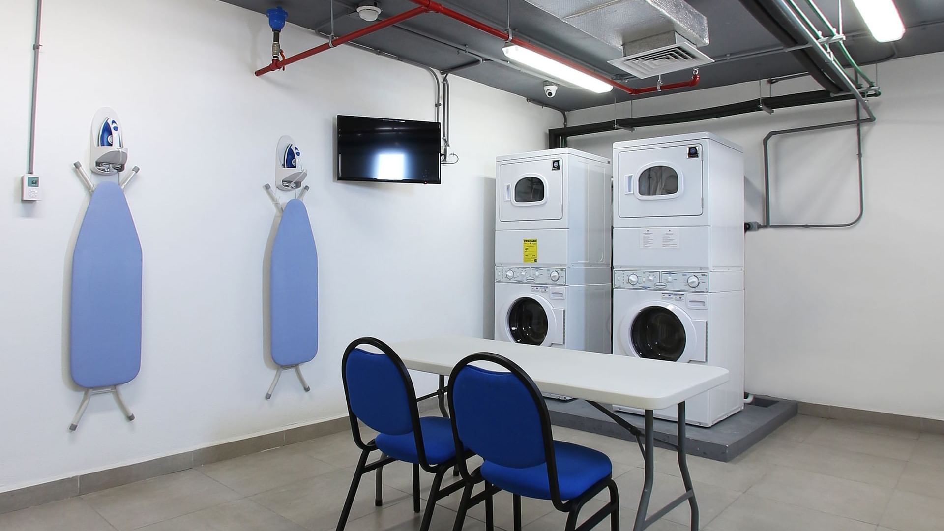 Laundry with Ironing Room at Fiesta Inn Querétaro