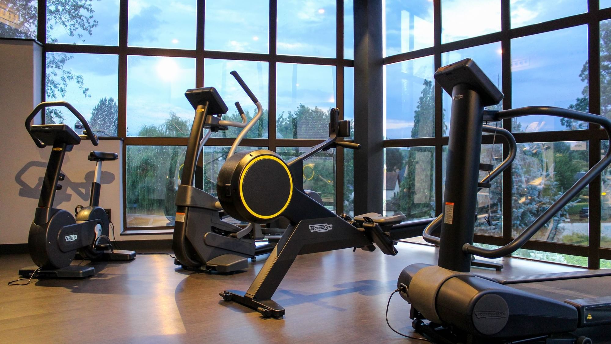 Skillrow & other gym equipment at the gym in Originals Hotels